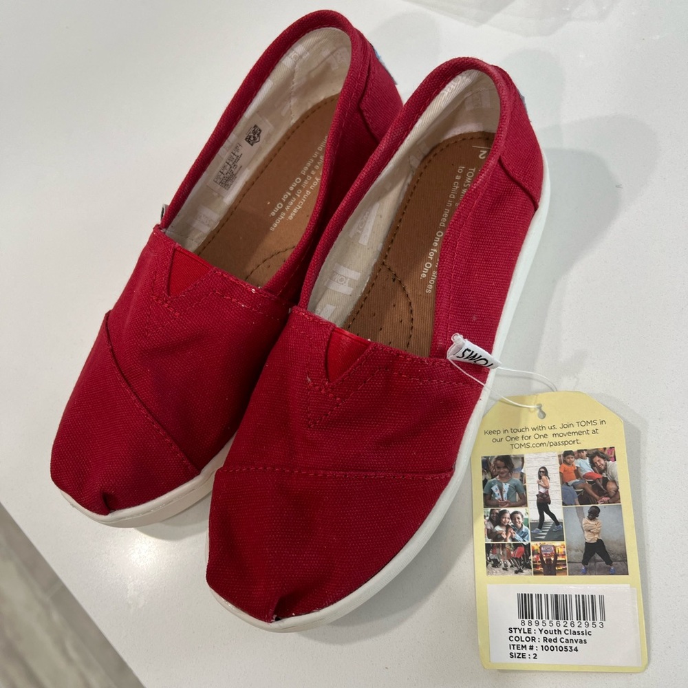 TOMS Youth Alpargata Canvas - RED NWT Size 2Y